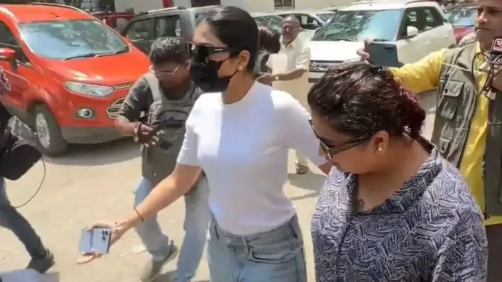 21_03_2025-dhanashree_23903461