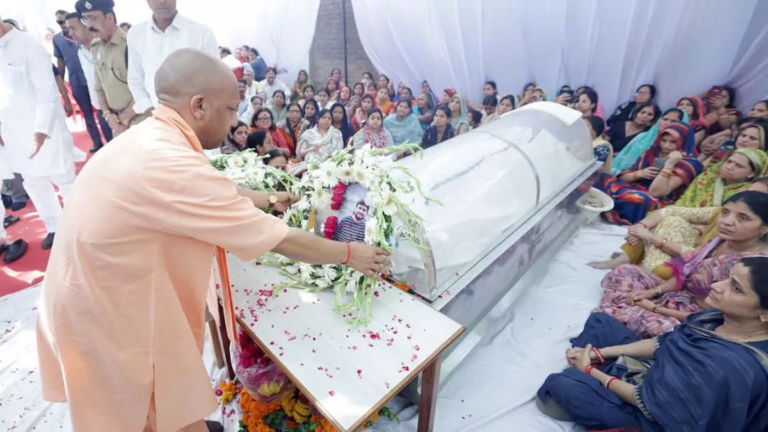 24_04_2025-cm_yogi_in_kanpur_shubham_news_udpate_23924726