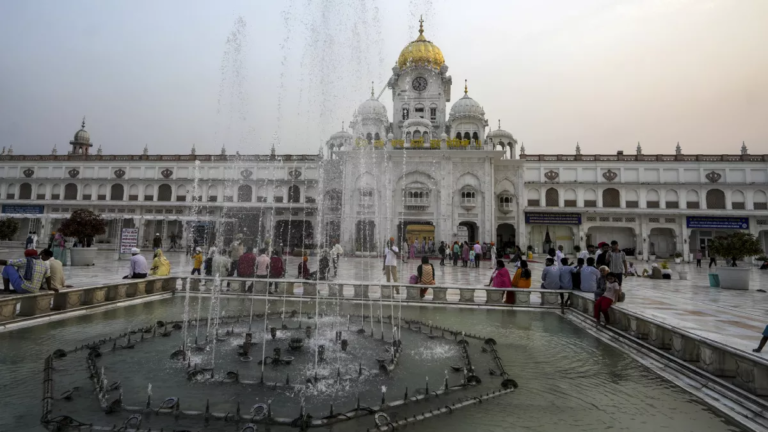 12_05_2025-amritsar_golden_temple_23936019