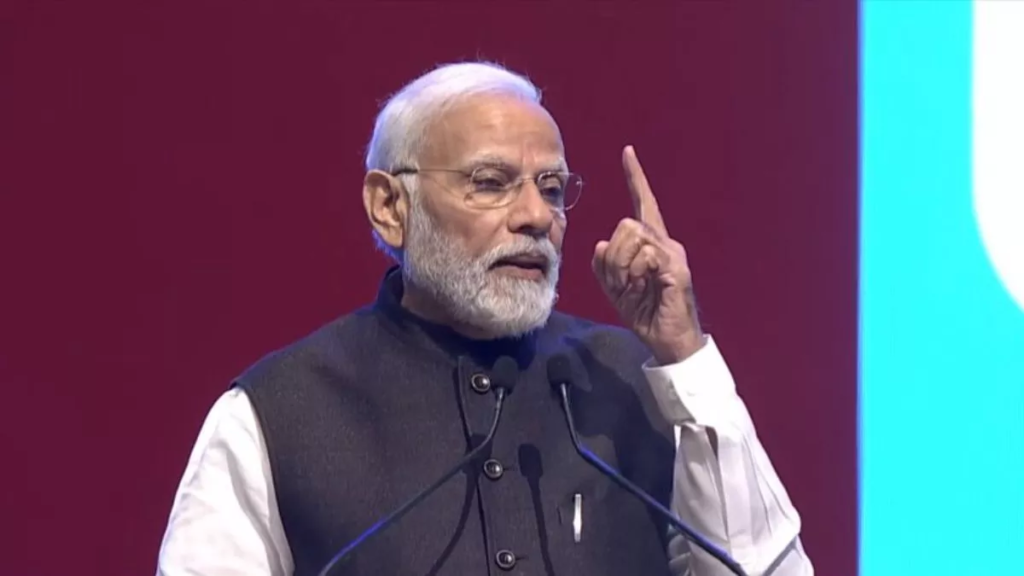12_05_2025-pm_modi_mobile_cong1_23936120
