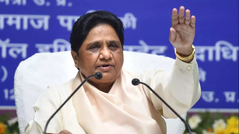 02_06_2025-mayawati_akash_aanand_23953802