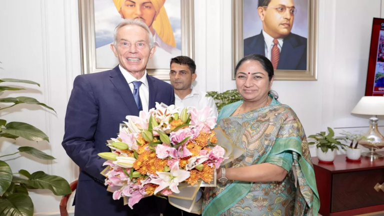 20_06_2025-tony_blair_and_rekha_gupta_23968662