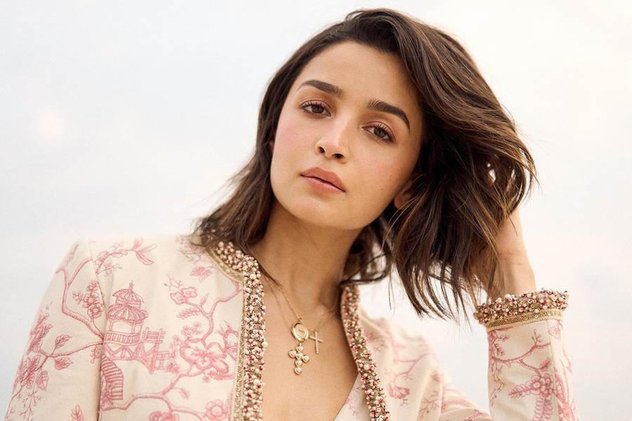 1718001552_alia-bhatt-2