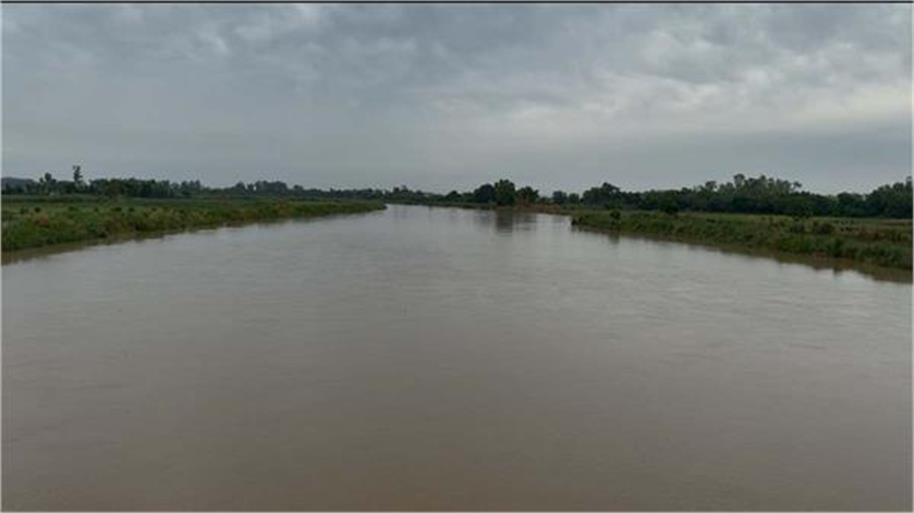 13_37_280386524beas-river-ll (1)