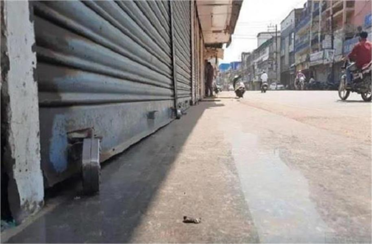 2025_8image_10_12_059860728shopsclosed-ll (1)